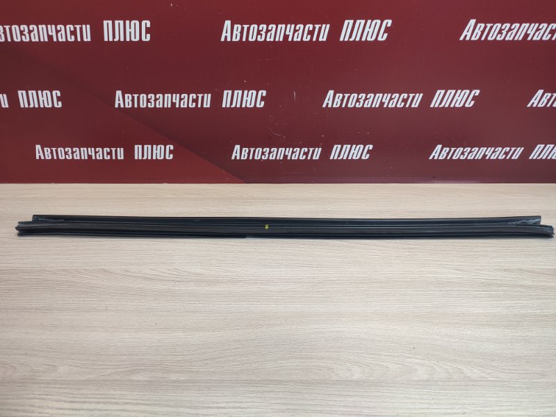Уплотнитель стекла двери внутренний