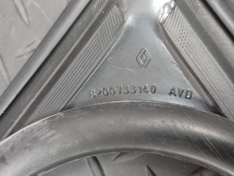 Уплотнитель стекла двери