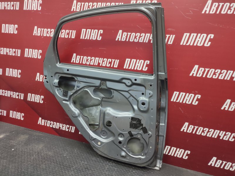 Дверь боковая