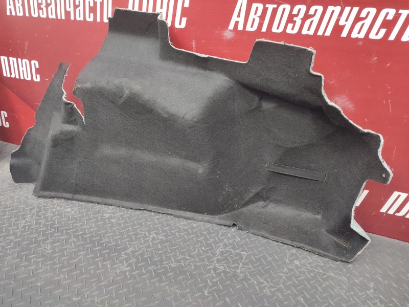 Обшивка багажника