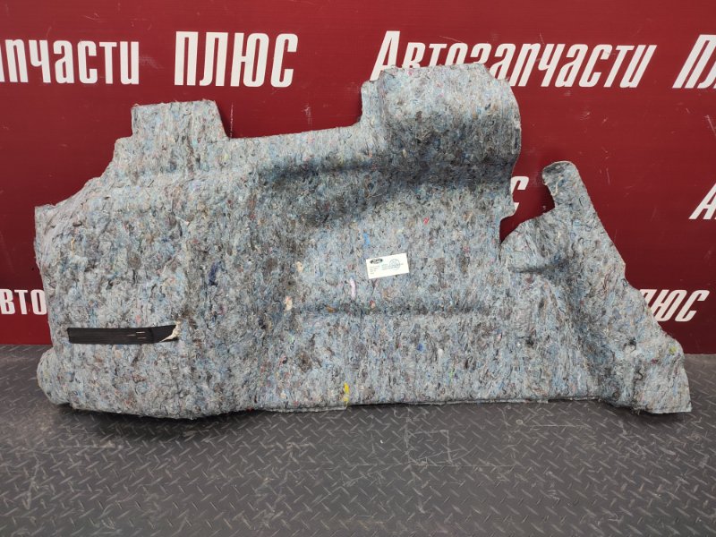 Обшивка багажника