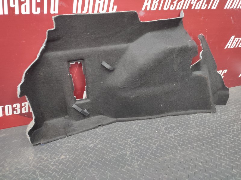 Обшивка багажника