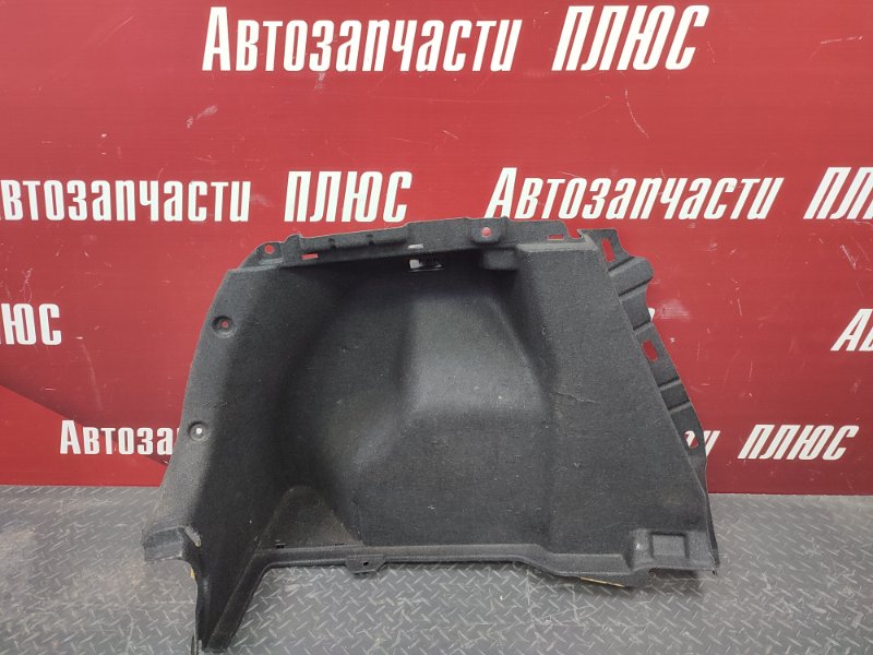 Обшивка багажника