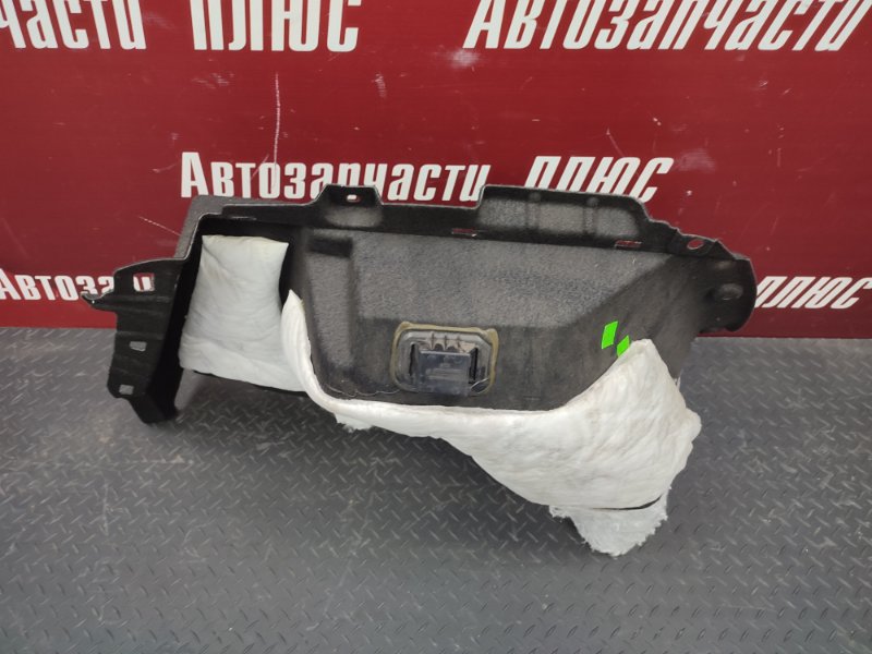 Обшивка багажника