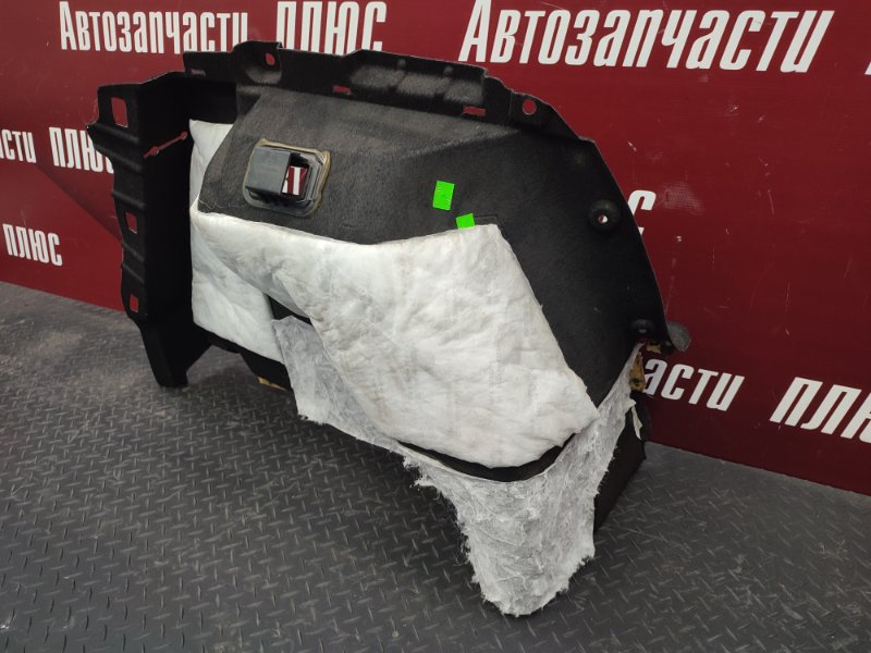 Обшивка багажника