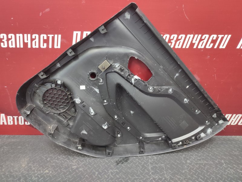 Обшивка боковой двери