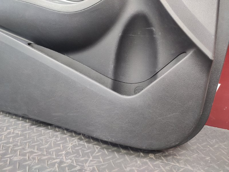 Обшивка боковой двери