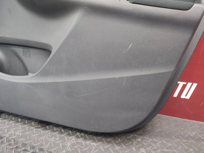 Обшивка боковой двери