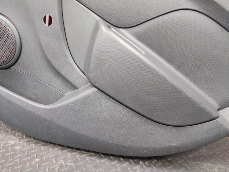 Обшивка боковой двери