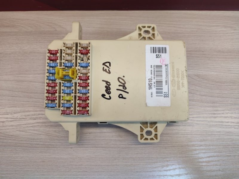 Блок предохранителей салона