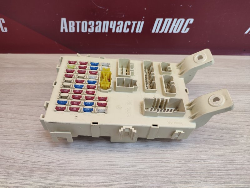 Блок предохранителей салона