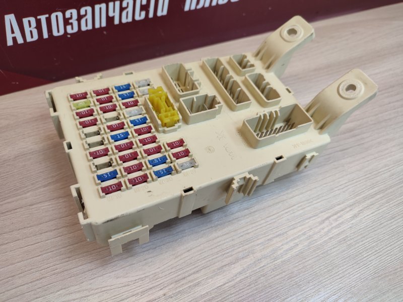 Блок предохранителей салона
