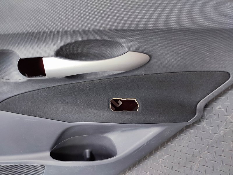 Обшивка боковой двери