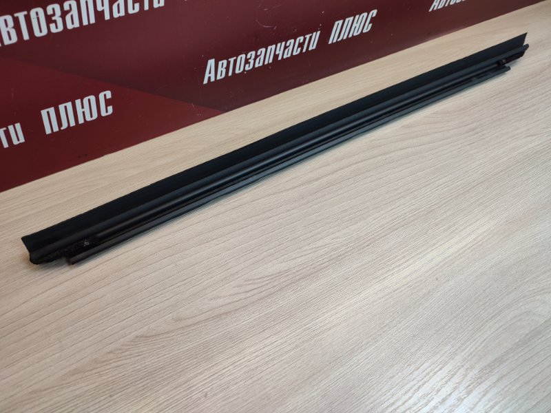 Уплотнитель стекла двери внутренний