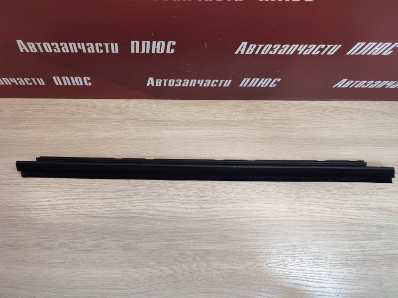 Уплотнитель стекла двери внутренний