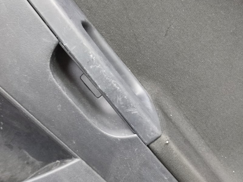 Обшивка боковой двери