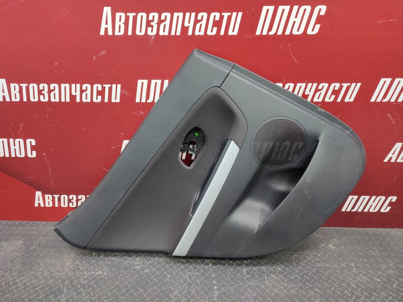 Обшивка боковой двери