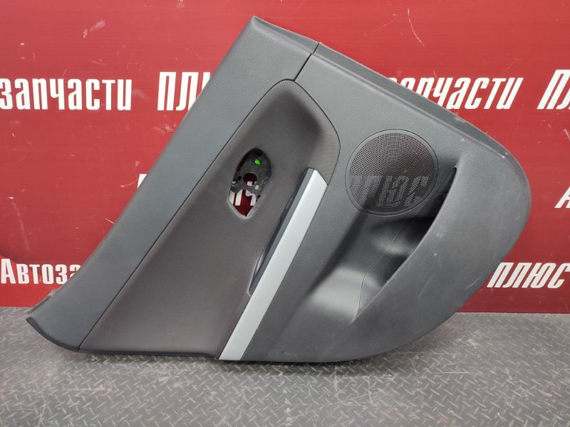 Обшивка боковой двери