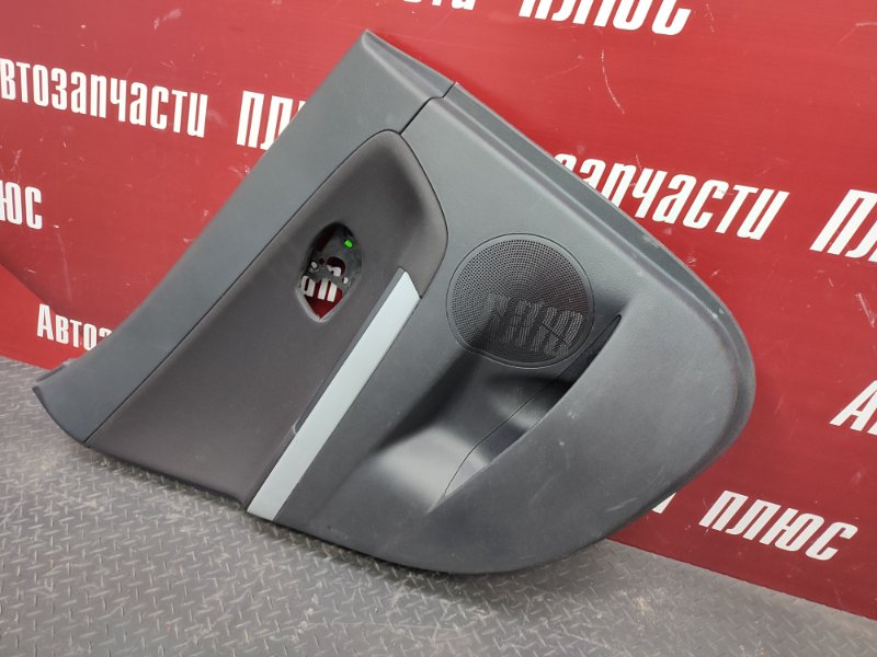 Обшивка боковой двери