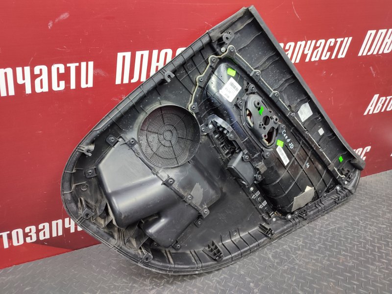 Обшивка боковой двери