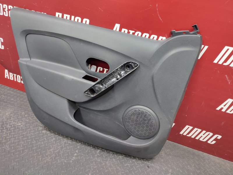 Обшивка боковой двери