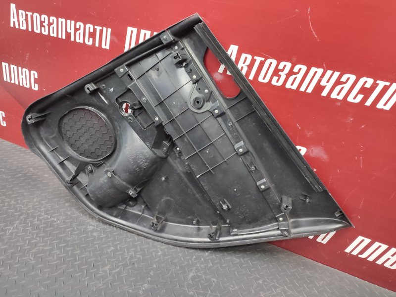 Обшивка боковой двери