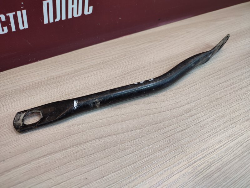 Кронштейн подрамника