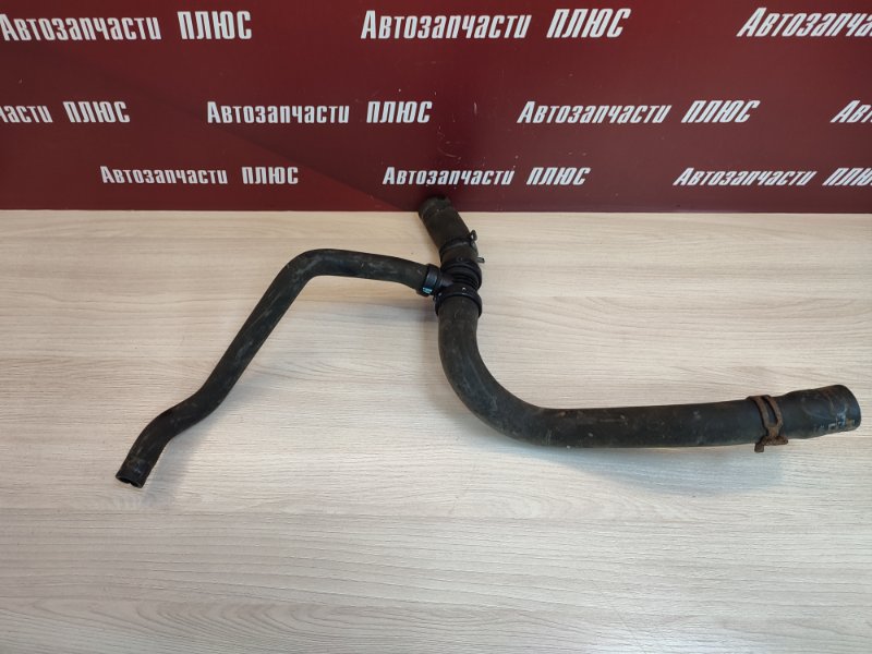 Патрубок радиатора нижний