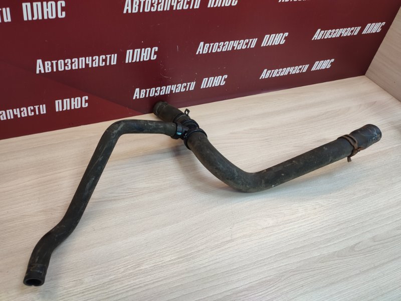 Патрубок радиатора нижний