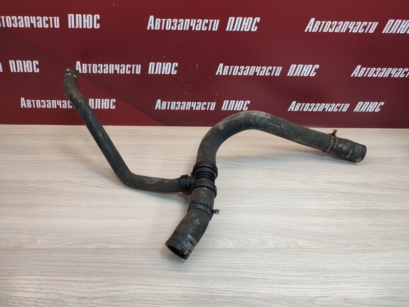 Патрубок радиатора нижний