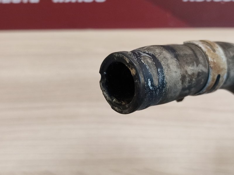 Патрубок отопителя