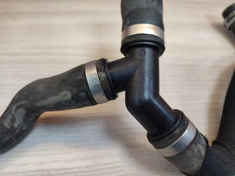 Патрубок отопителя