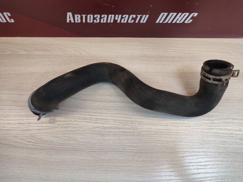 Патрубок радиатора