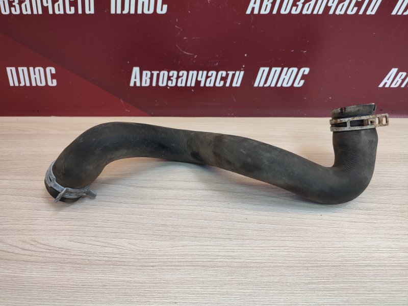 Патрубок радиатора