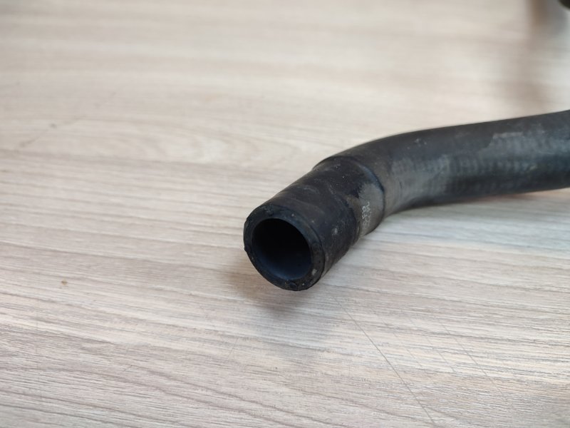 Патрубок отопителя