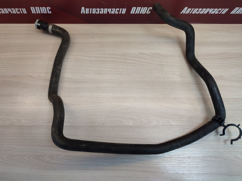 Патрубок отопителя