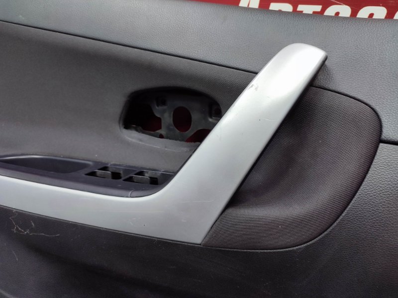 Обшивка боковой двери