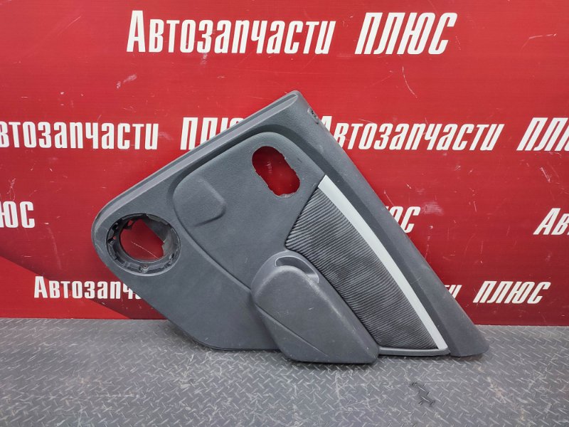 Обшивка боковой двери