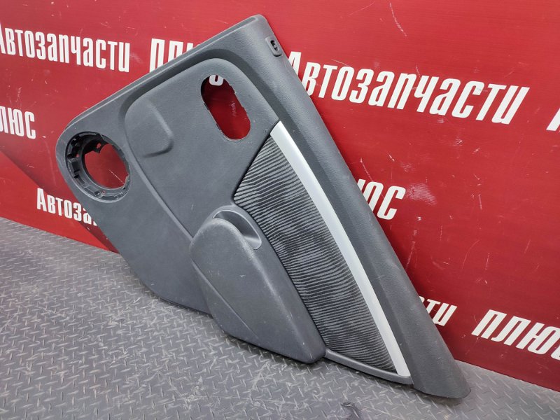 Обшивка боковой двери