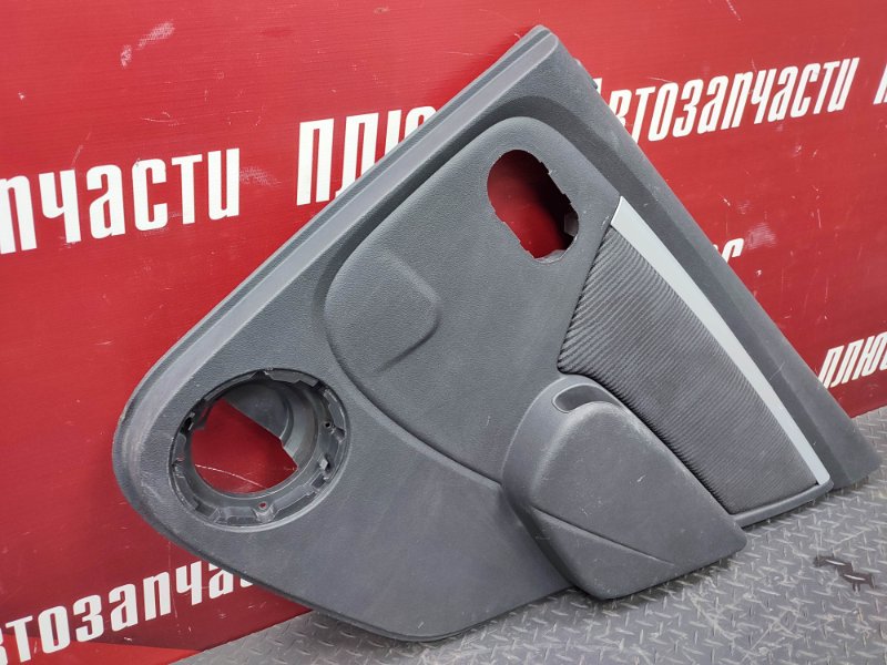 Обшивка боковой двери