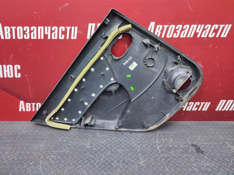 Обшивка боковой двери