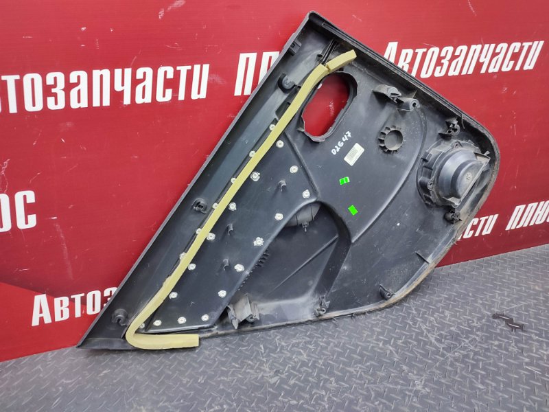 Обшивка боковой двери