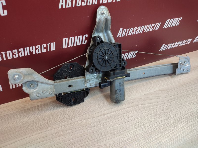 Стеклоподъемник    двери