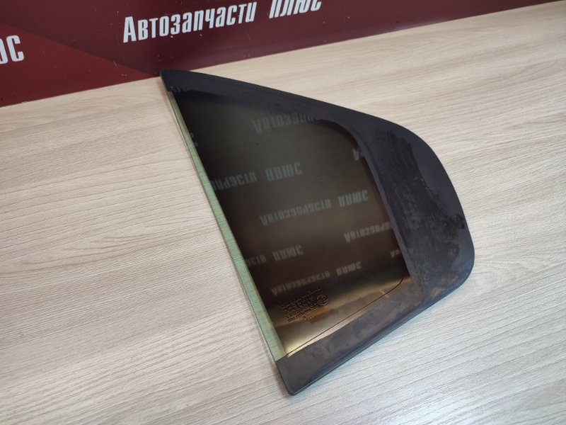 Форточка двери