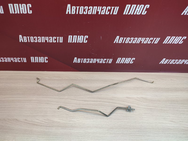 Тяга замка двери