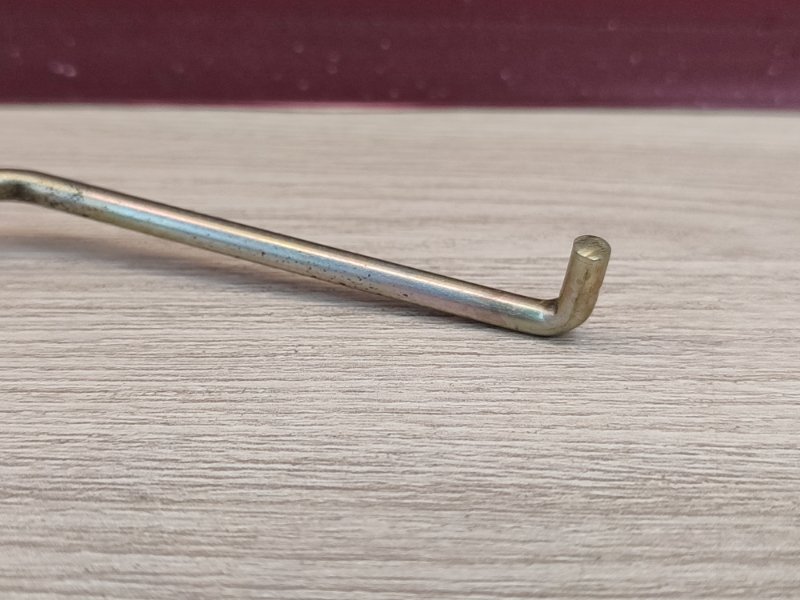 Тяга замка двери