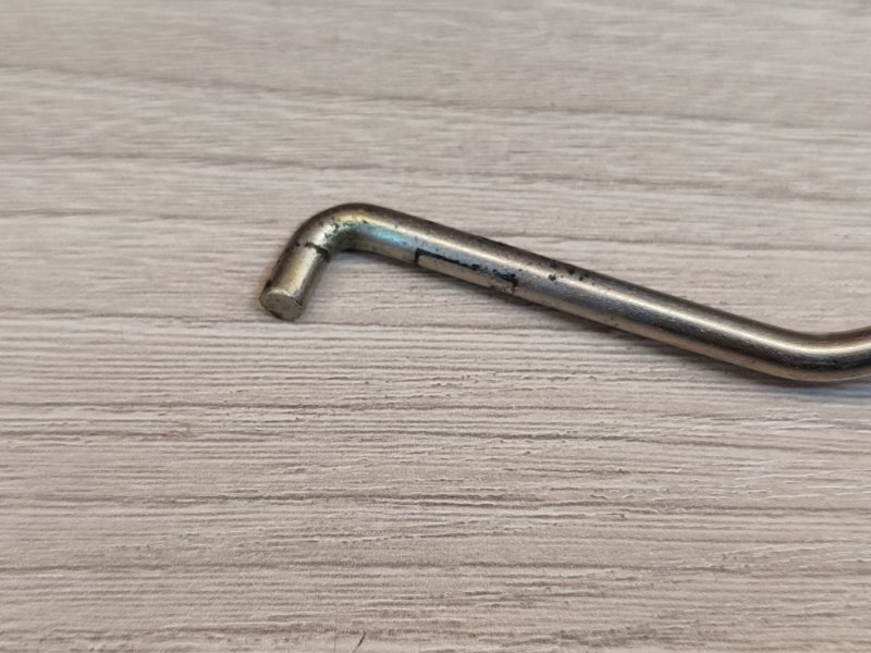 Тяга замка двери