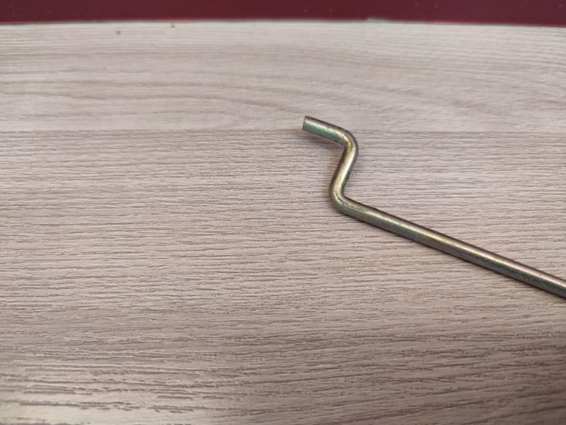 Тяга замка двери