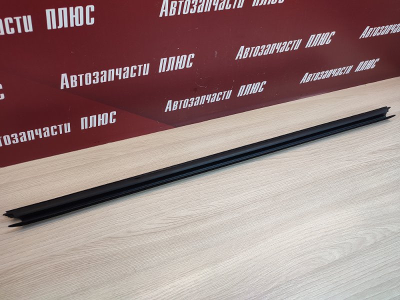 Уплотнитель стекла двери внутренний