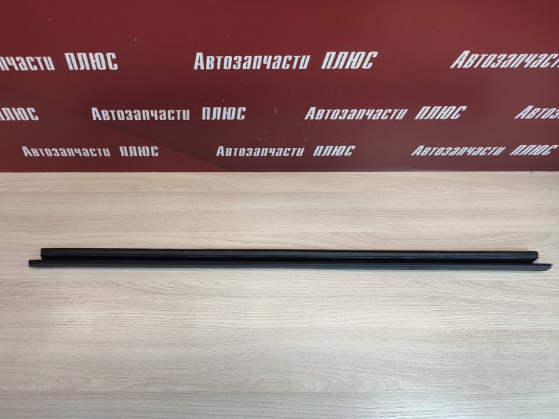 Уплотнитель стекла двери внутренний